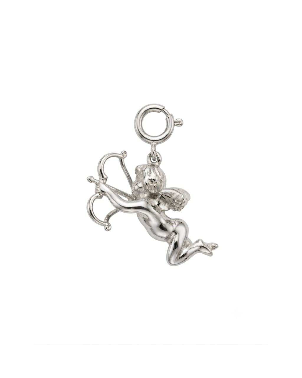Silber BagBit - Silberner Anhänger in Form eines fliegenden Engels mit Pfeil und Bogen, vor weißem Hintergrund.