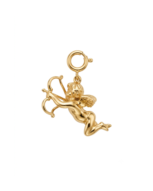 Gold BagBit -  Anhänger in Form eines fliegenden Engels mit Pfeil und Bogen, vor weißem Hintergrund.